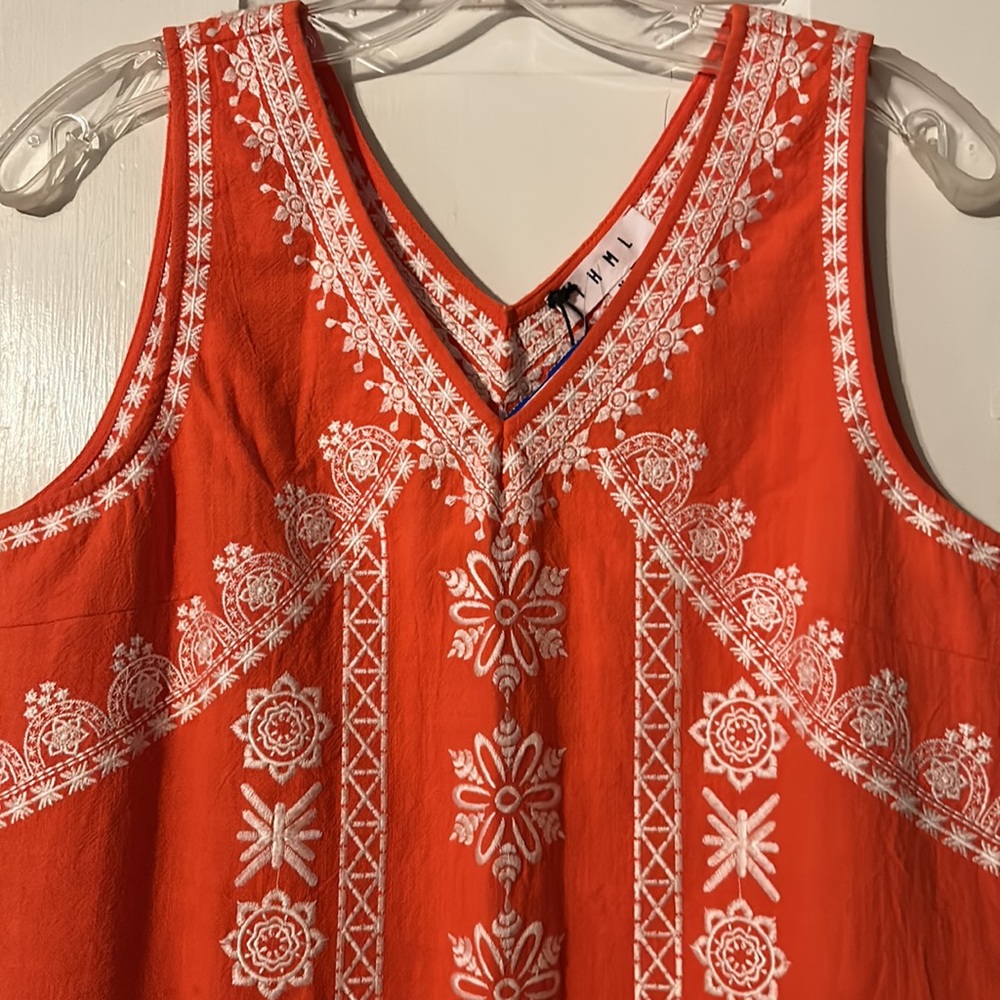 Dress - Picture 2 of 3